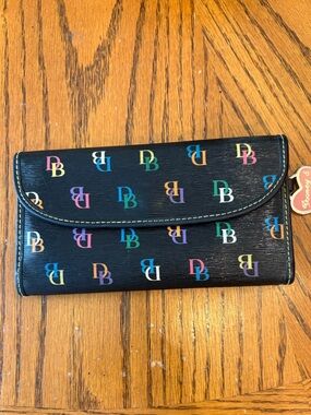 Dooney & Bourke Black Multicolor DB Signature Continental Wallet Y2K Charm